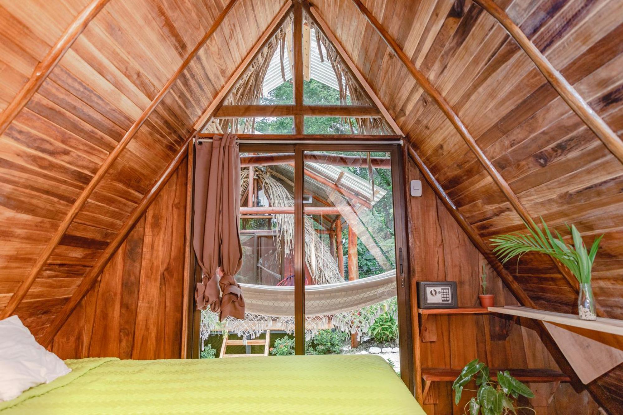 El Gato Rojas Surf Hostel Playa Santa Teresa  Экстерьер фото