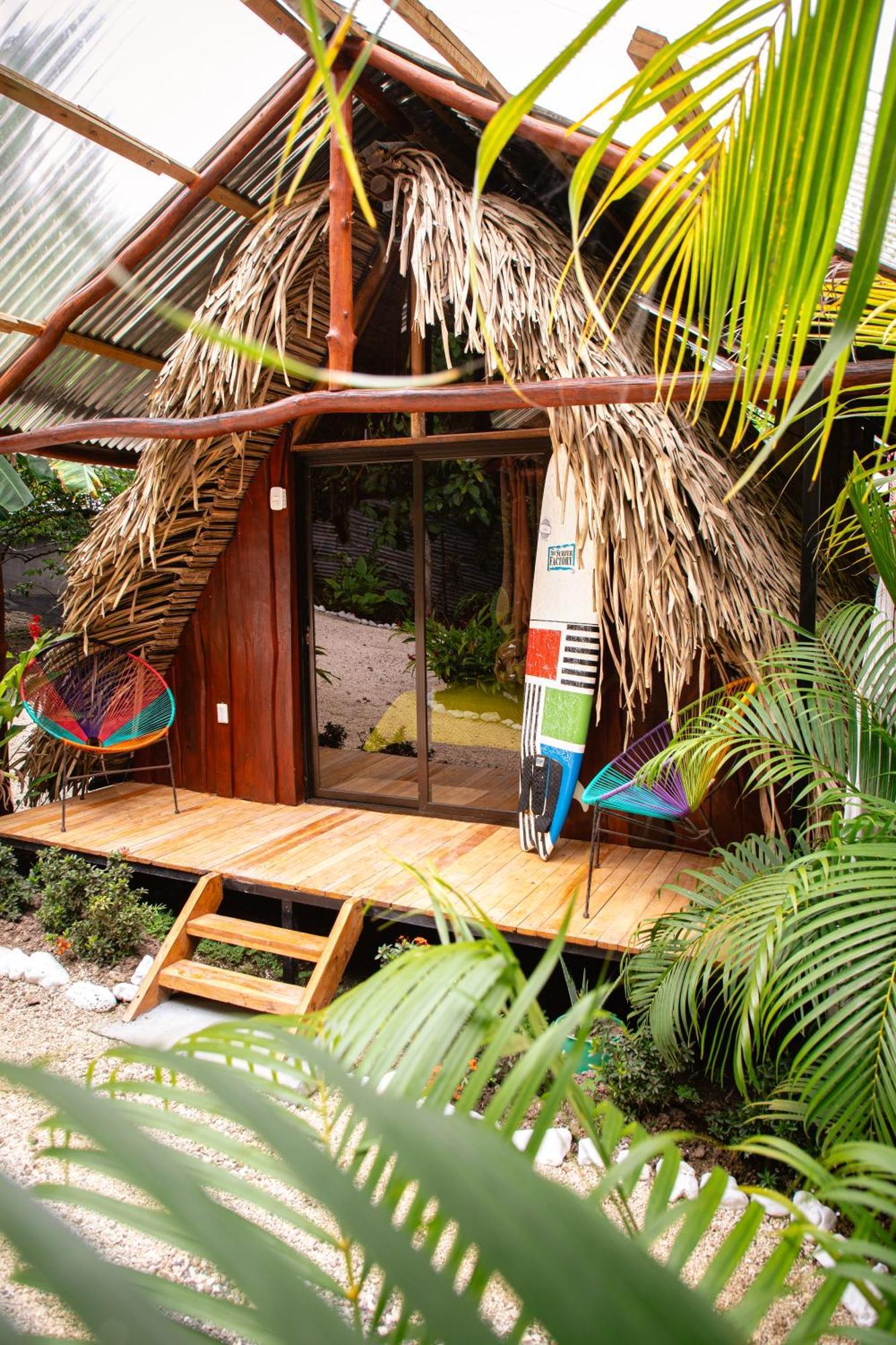El Gato Rojas Surf Hostel Playa Santa Teresa  Экстерьер фото