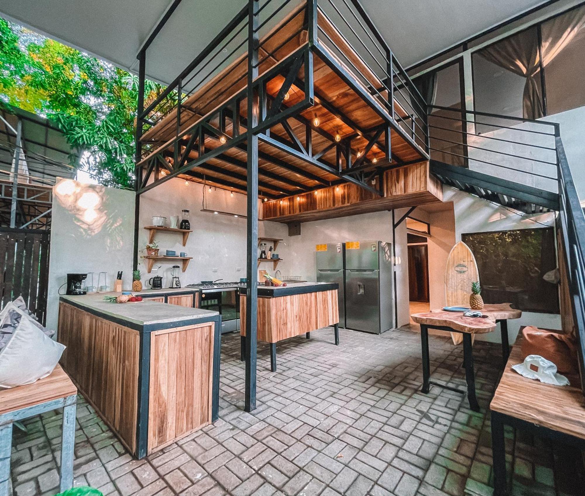 El Gato Rojas Surf Hostel Playa Santa Teresa  Экстерьер фото