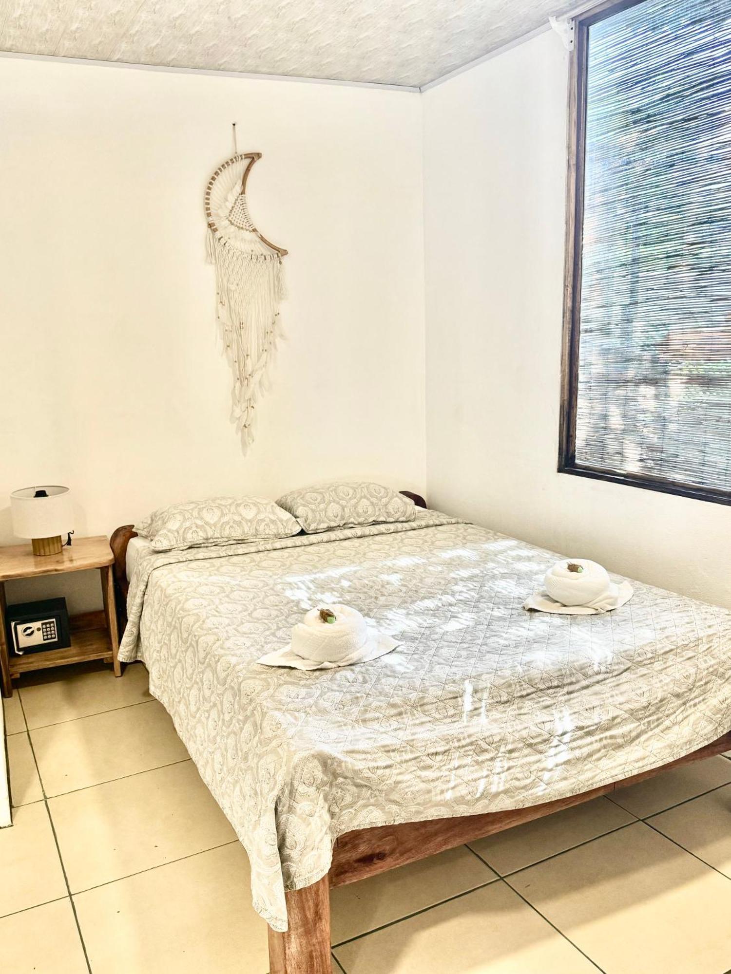 El Gato Rojas Surf Hostel Playa Santa Teresa  Экстерьер фото