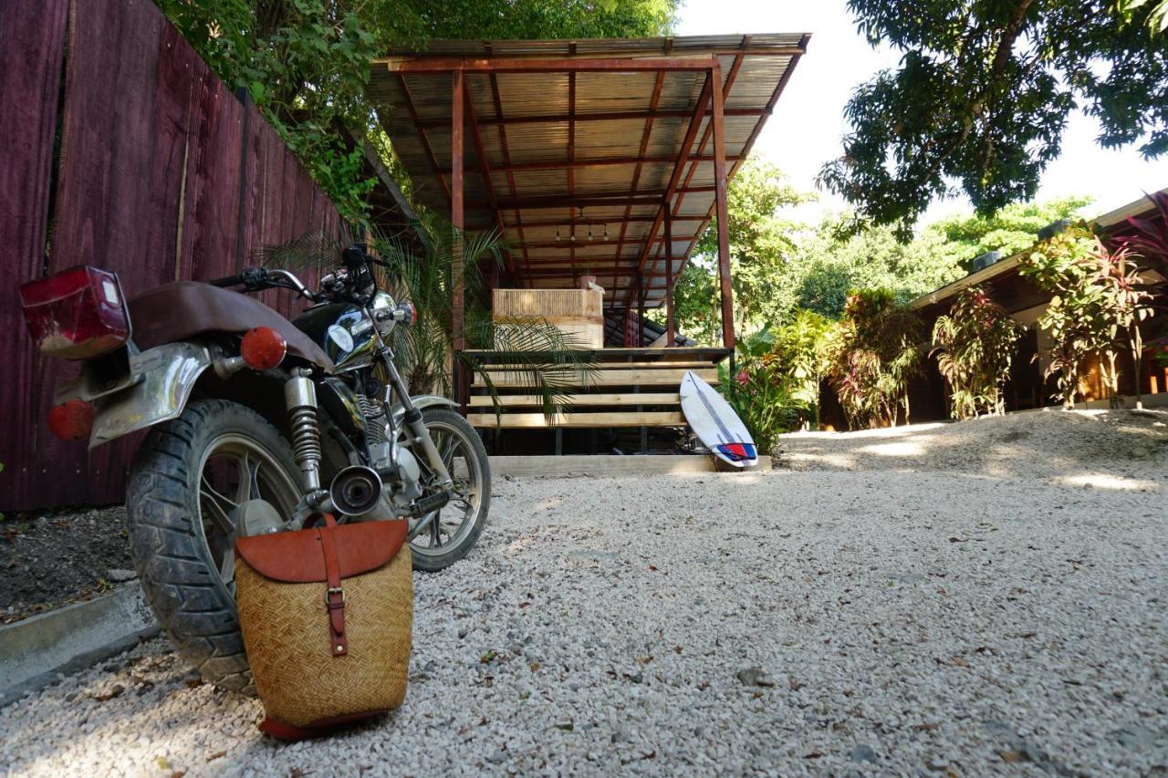 El Gato Rojas Surf Hostel Playa Santa Teresa  Экстерьер фото